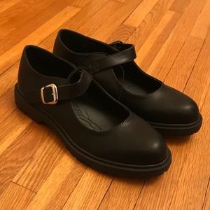 Hot Topic Chunky Mary Janes
